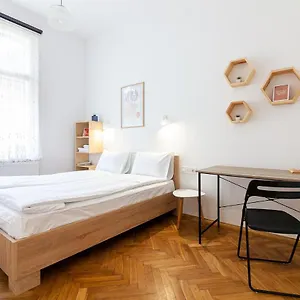 https://check-in-apartments.hotelslviv.net
