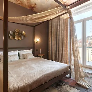 https://leogrand-apartment-on-nalyvayka-13.hotelslviv.net
